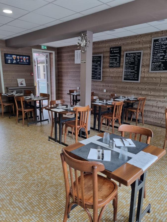 Hotel Du Commerce Terres-de-Caux Екстер'єр фото